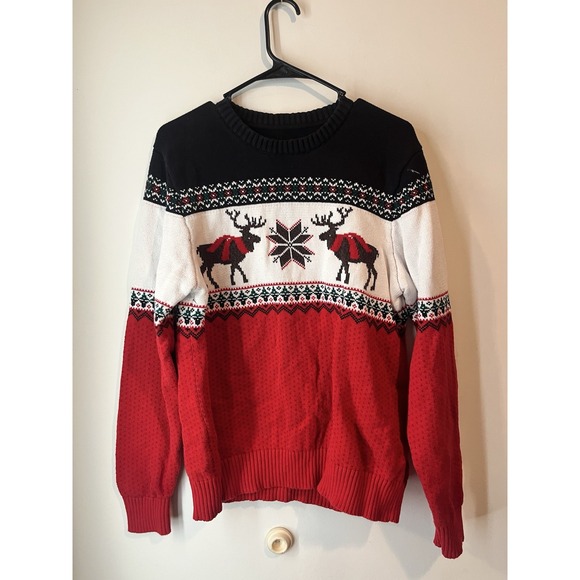 St Johns‎ Bay Sweater Men's Size Medium White Black Cabaret Red Moose Fair Isle - Picture 1 of 3